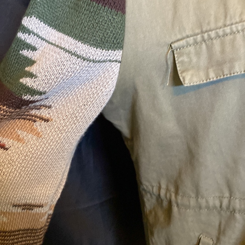 Thread + Supply jacket - Picture 2 of 10